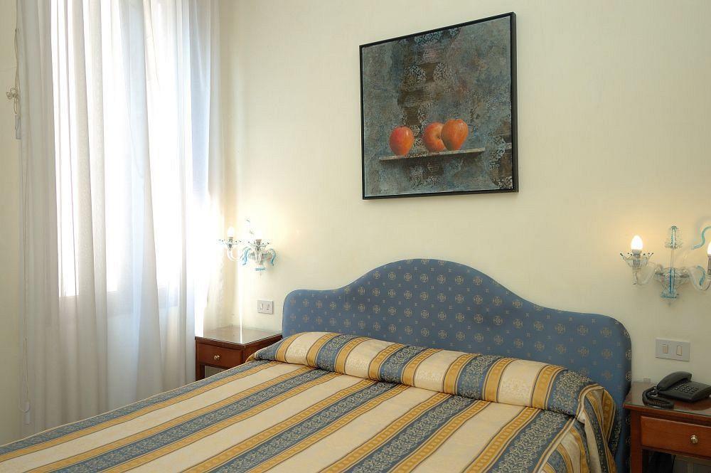 Hotel Hesperia Venetië Buitenkant foto