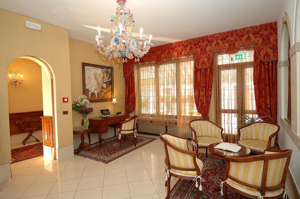 Hotel Hesperia Venetië Buitenkant foto