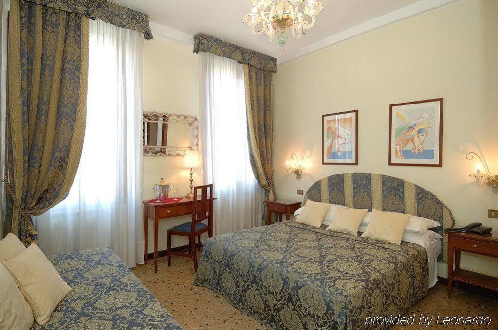 Hotel Hesperia Venetië Buitenkant foto