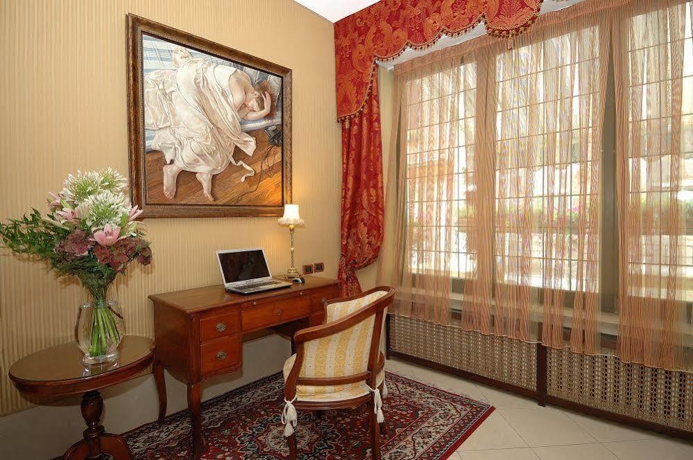 Hotel Hesperia Venetië Buitenkant foto