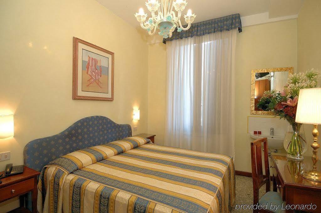Hotel Hesperia Venetië Buitenkant foto